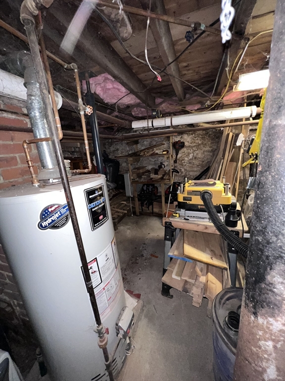 118 Beaconsfield Road Worcester, MA 01602 - Photo 14 of 19