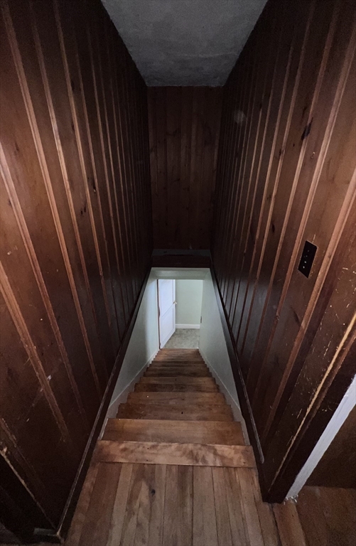 118 Beaconsfield Road Worcester, MA 01602 - Photo 10 of 19