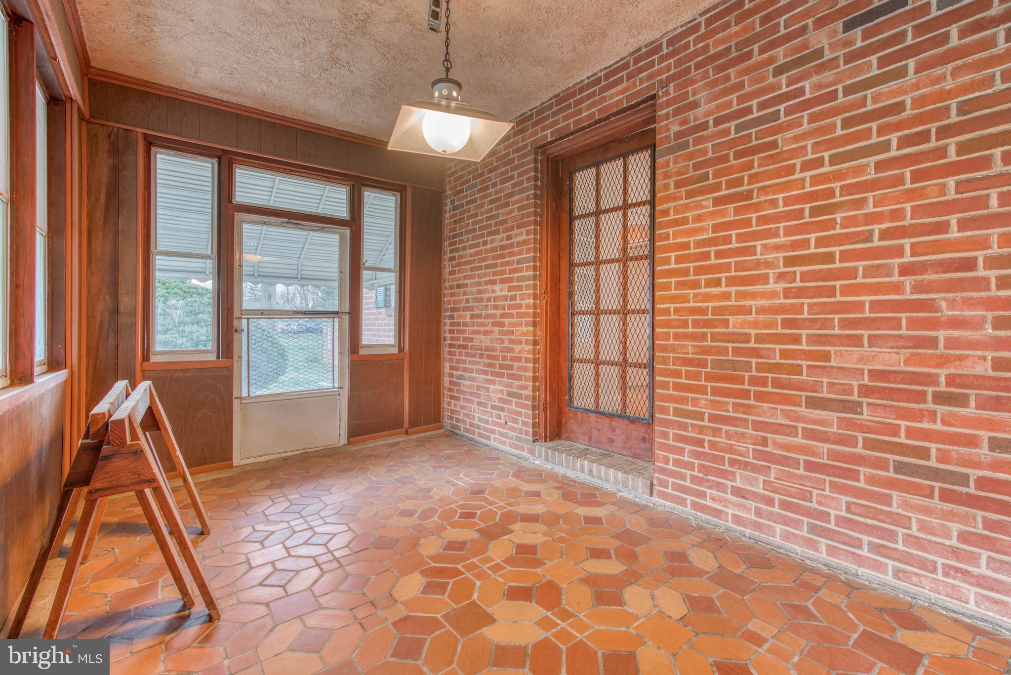 3504 Labyrinth Road Baltimore, MD 21215 - Photo 12 of 23