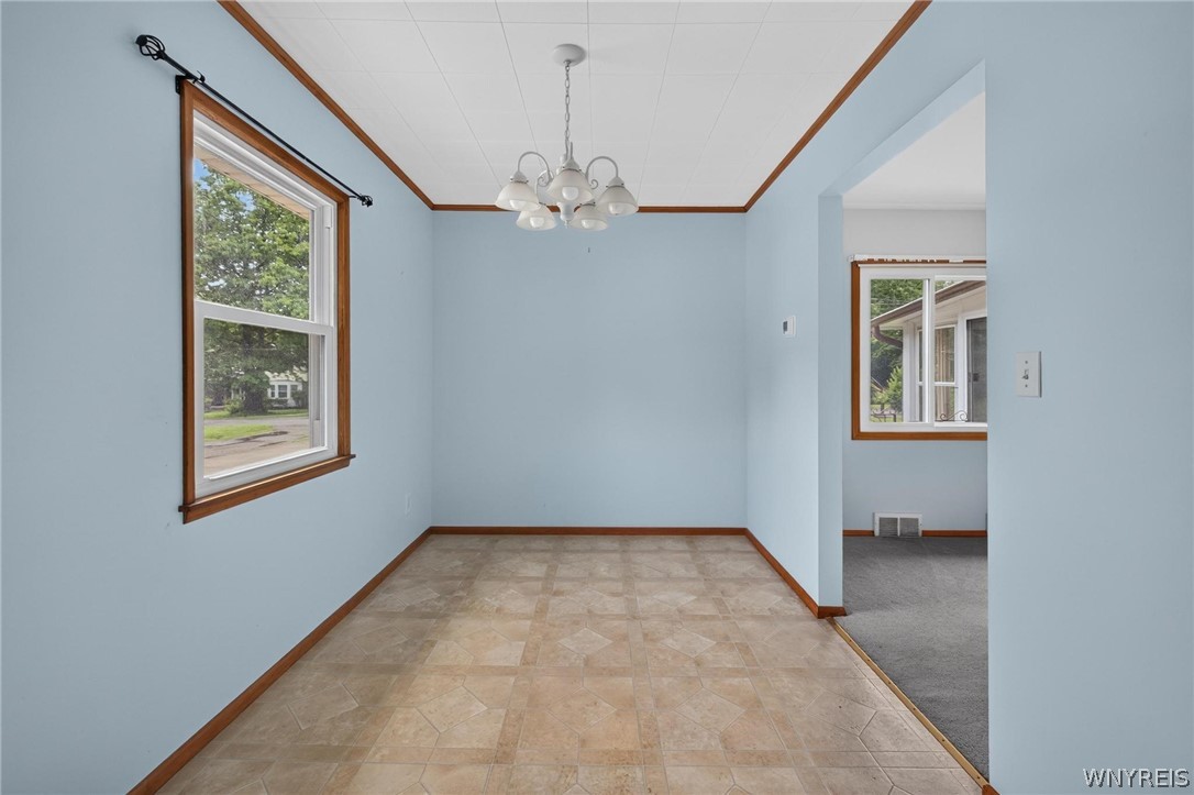 6134 Dover Road Hamburg, NY 14085 - Photo 10 of 40