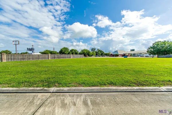 $85,900 | 1317 Compton Place, Houma, LA 70360