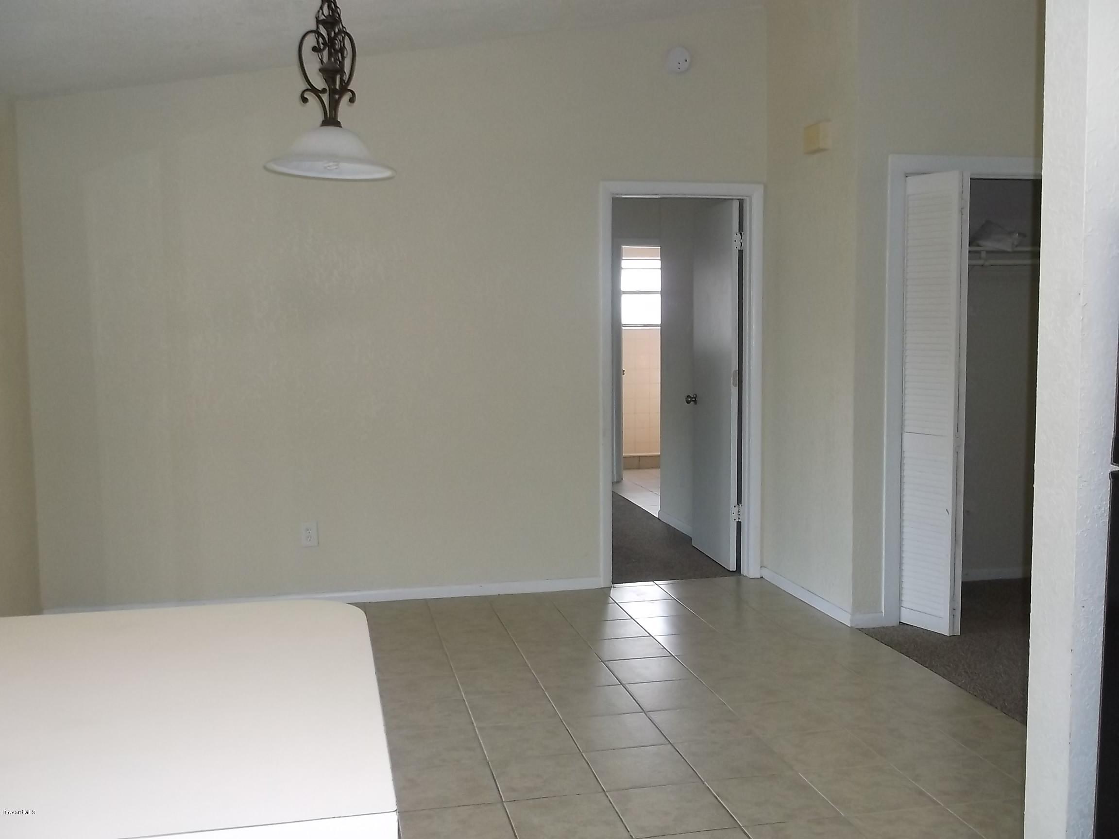 552 Nackman Road Northwest Palm Bay, FL 32907 - Photo 5 of 11 007