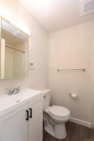 $1,300 | 669 Broadway, Unit 6, Ulster Park, NY 12487