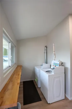 $1,300 | 669 Broadway, Unit 6, Ulster Park, NY 12487