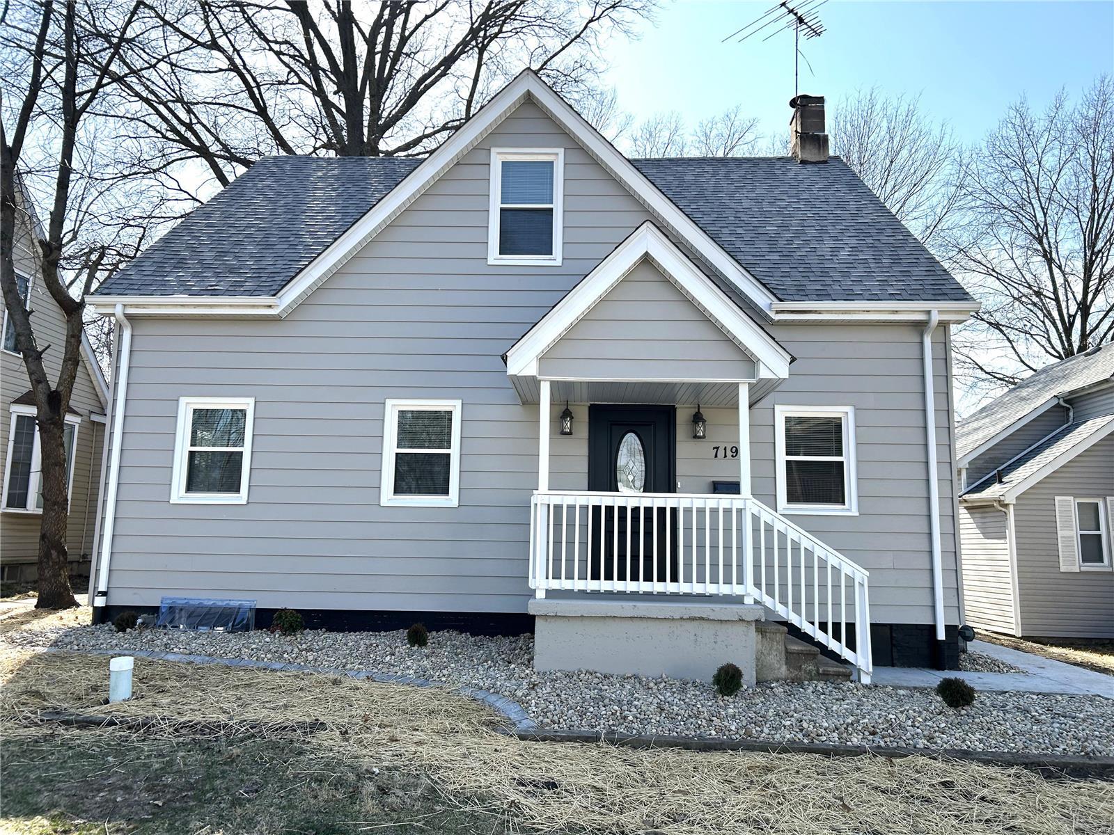 719 Hecker Street Belleville, IL 62221 - Photo 1 of 30 Gallery Image 1
