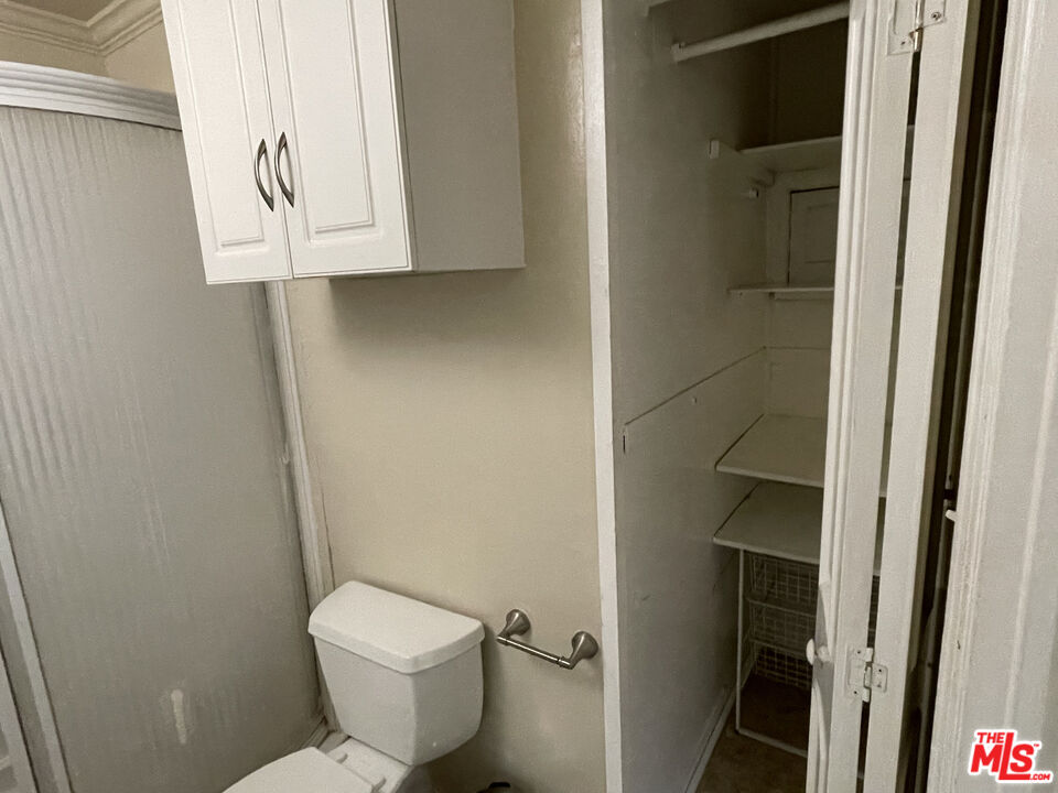 351 Temple Avenue, Unit E Long Beach, CA 90814 - Photo 13 of 17