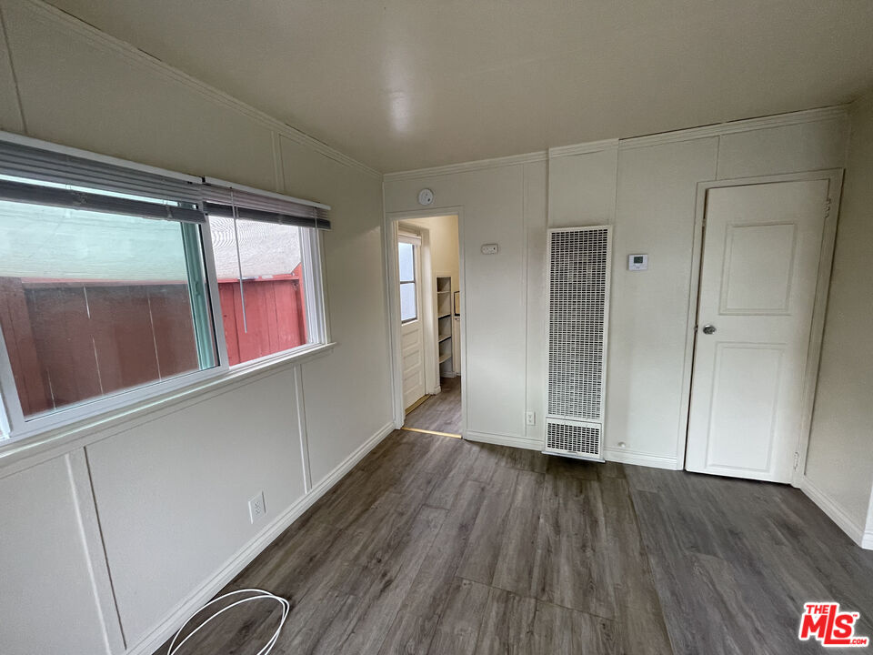 351 Temple Avenue, Unit E Long Beach, CA 90814 - Photo 4 of 17