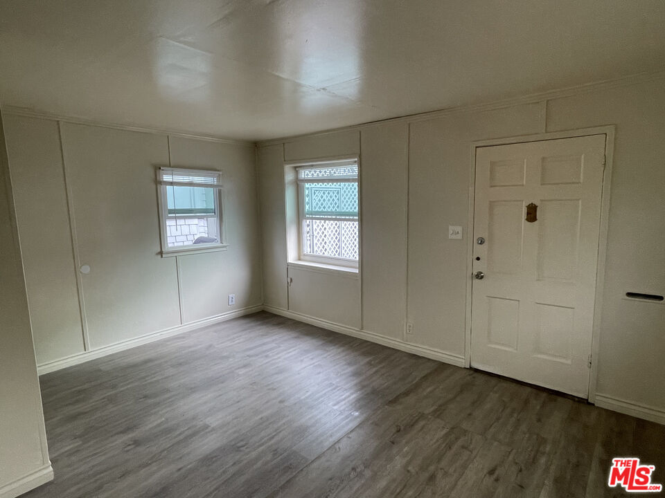 351 Temple Avenue, Unit E Long Beach, CA 90814 - Photo 9 of 17