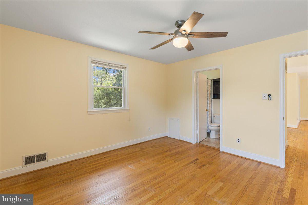 5627 Ottawa Road Centreville, VA 20120 - Photo 16 of 40