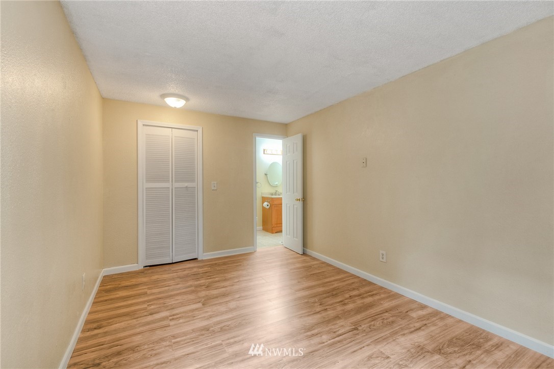 14519 Southeast 196th Place Renton, WA 98058 - Photo 12 of 20 Gallery Image 12