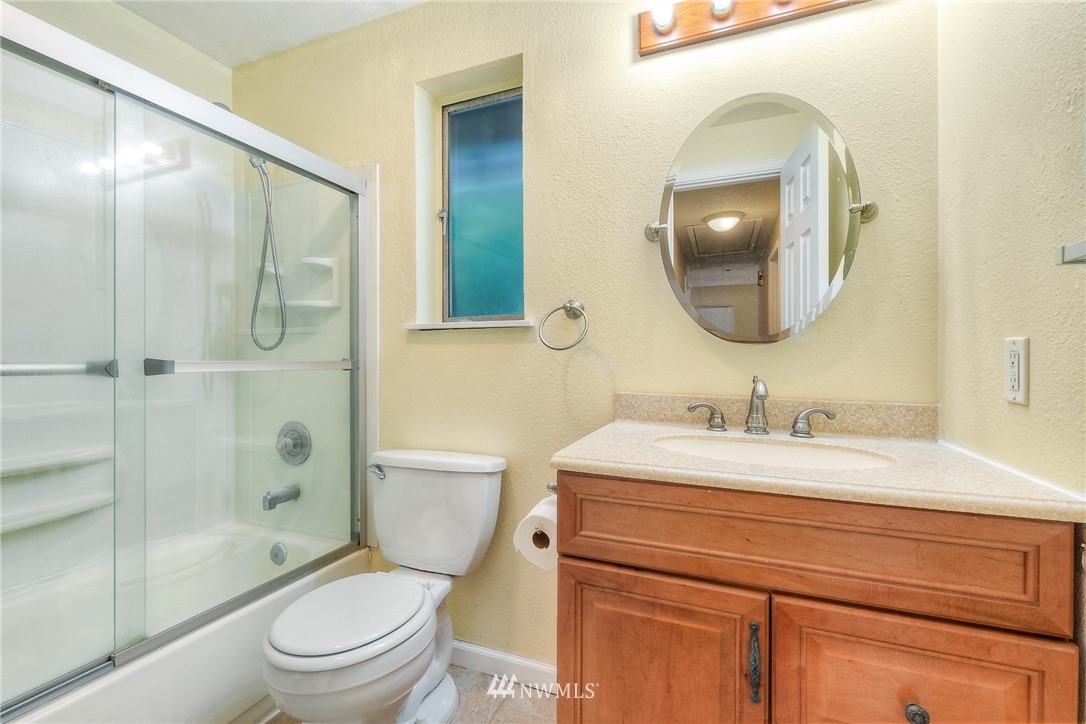 14519 Southeast 196th Place Renton, WA 98058 - Photo 16 of 20 Gallery Image 16