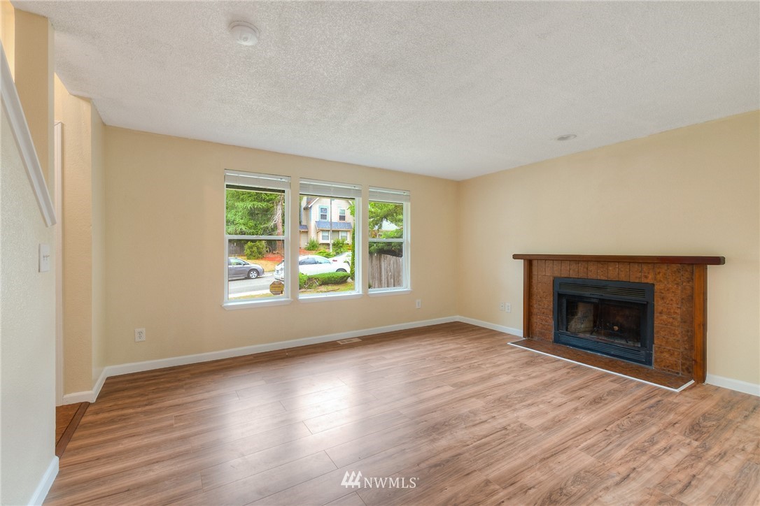14519 Southeast 196th Place Renton, WA 98058 - Photo 3 of 20 Gallery Image 3