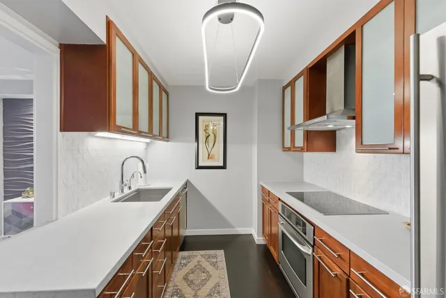 $895,000 | 152 Lombard Street, Unit 405, San Francisco, CA 94111