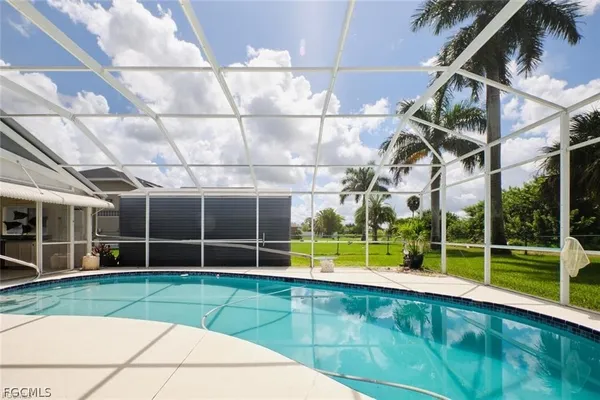 $2,700 | 734 Milwaukee Boulevard, Lehigh Acres, FL 33974