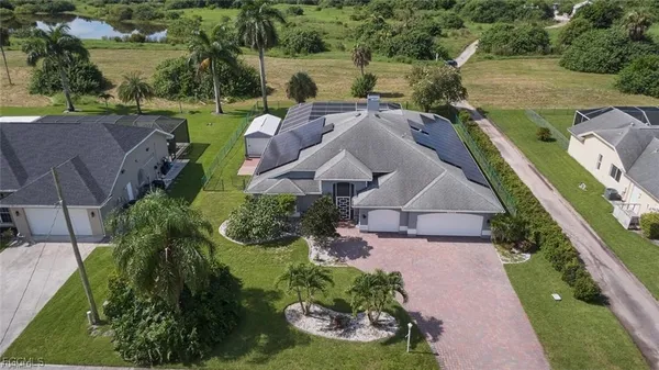 $2,700 | 734 Milwaukee Boulevard, Lehigh Acres, FL 33974