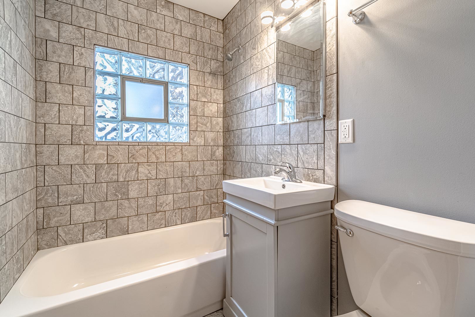 14501 Spaulding Avenue Midlothian, IL 60445 - Photo 20 of 33