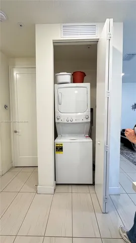 $2,900 | 6416 Northwest 102nd Court, Unit 305, Doral, FL 33178