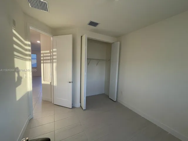 $2,900 | 6416 Northwest 102nd Court, Unit 305, Doral, FL 33178