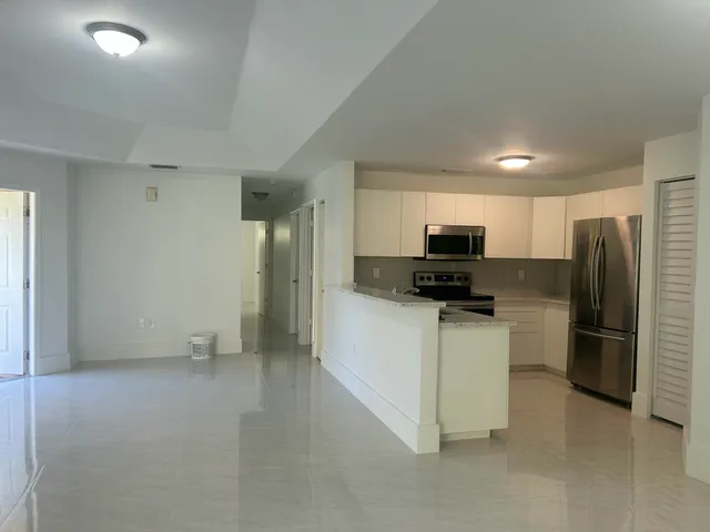 $3,900 | 9201 Northwest 55th Street, Sunrise, FL 33351