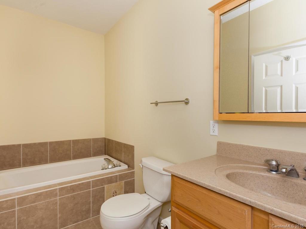 73 Dalya Road, Unit 73 Swannanoa, NC 28778 - Photo 14 of 24 Gallery Image 14