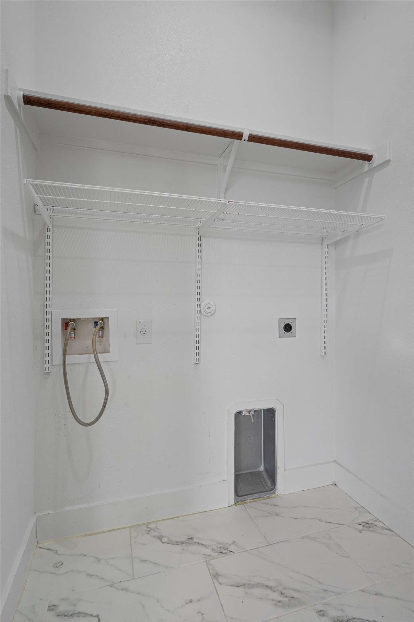 409 Delmar Avenue, Unit 1 Austin, TX 78752 - Photo 12 of 33 a bathroom with a shower