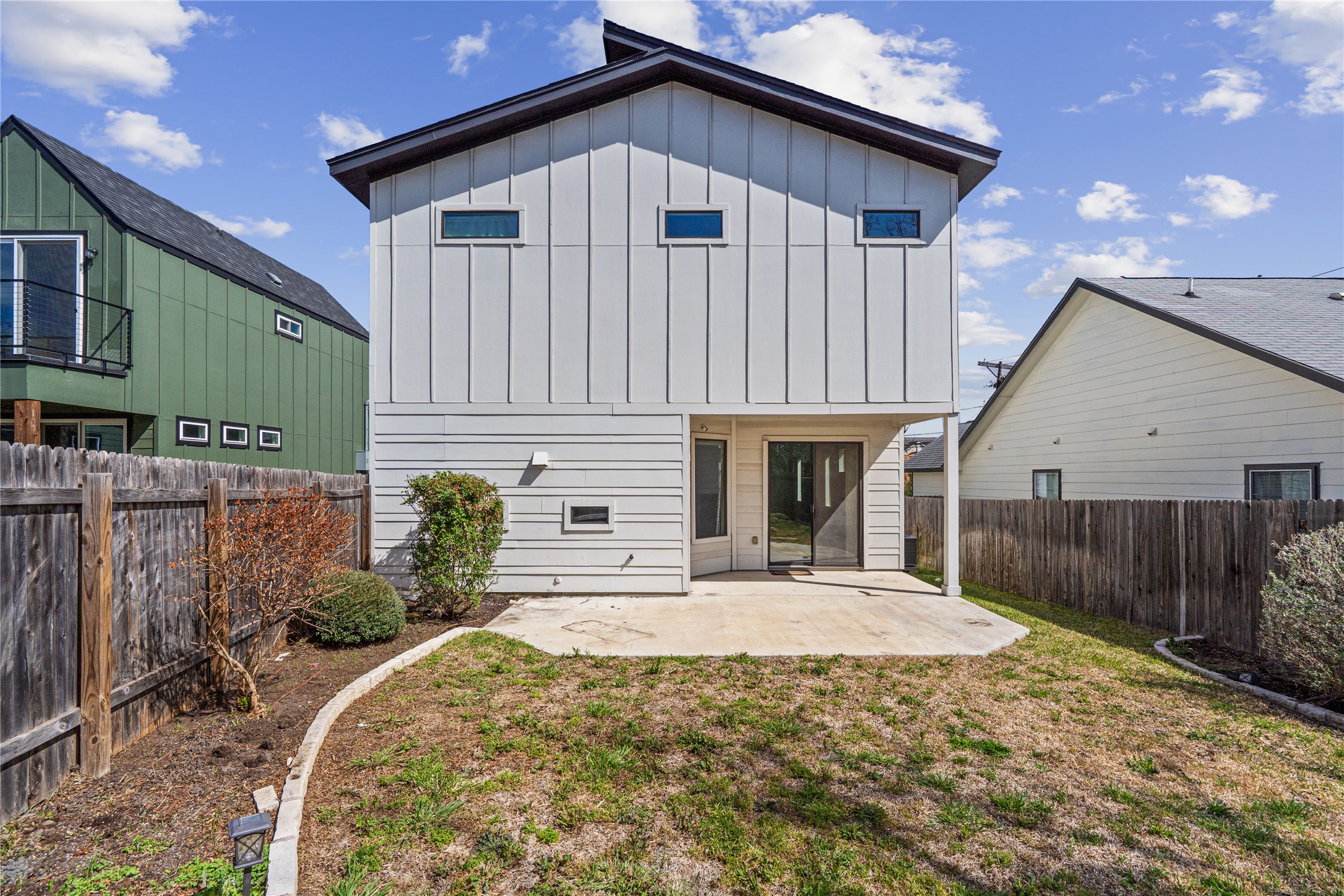 409 Delmar Avenue, Unit 1 Austin, TX 78752 - Photo 28 of 33 a view of a house with backyard and sitting area