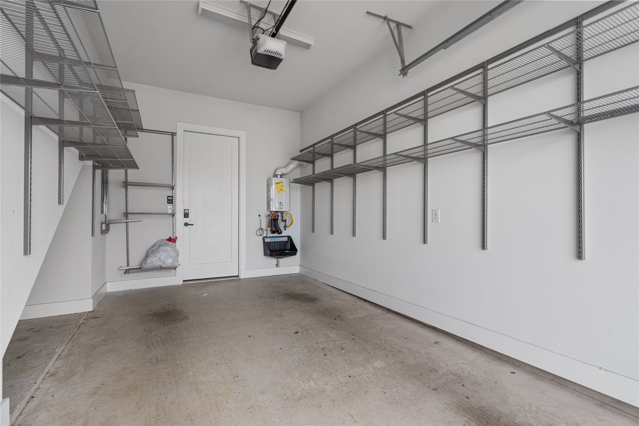 409 Delmar Avenue, Unit 1 Austin, TX 78752 - Photo 30 of 33 a view of an empty room