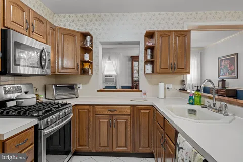 $399,900 | 2836 South 15th Street, Philadelphia, PA 19145