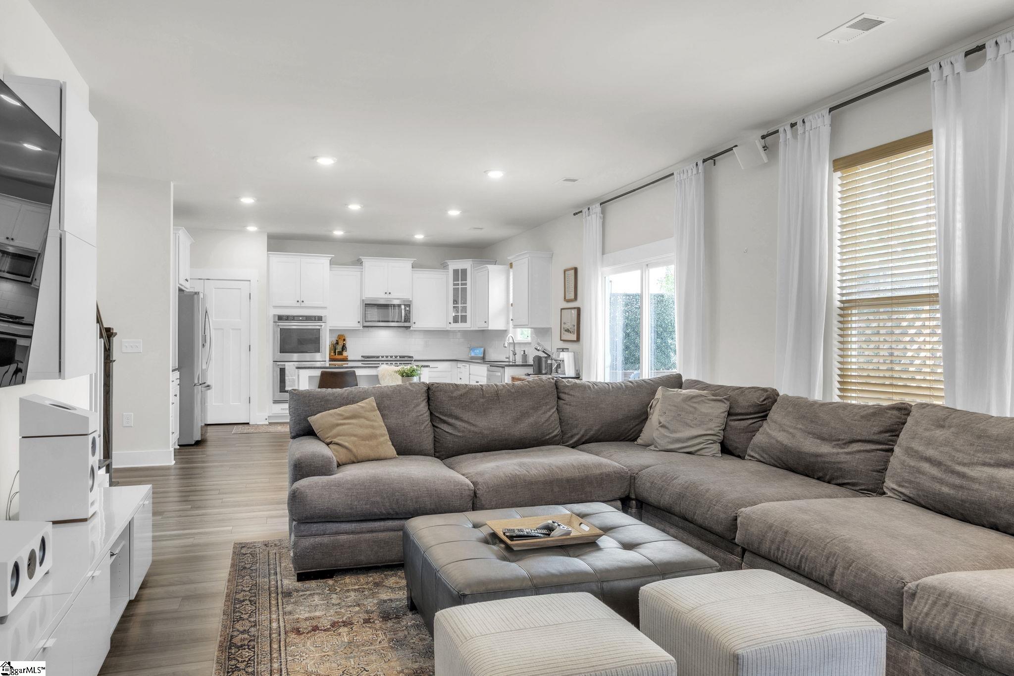 313 Foxbank Circle Greer, SC 29651 - Photo 11 of 50