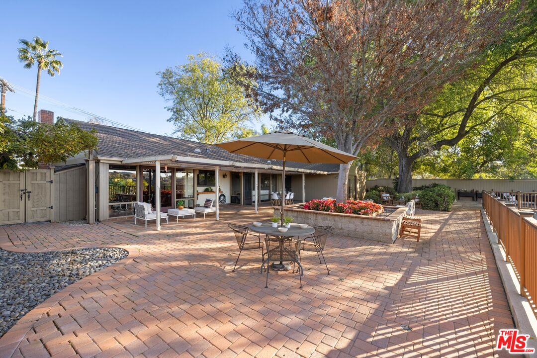 2557 Roscomare Road Los Angeles, CA 90077 - Photo 22 of 30