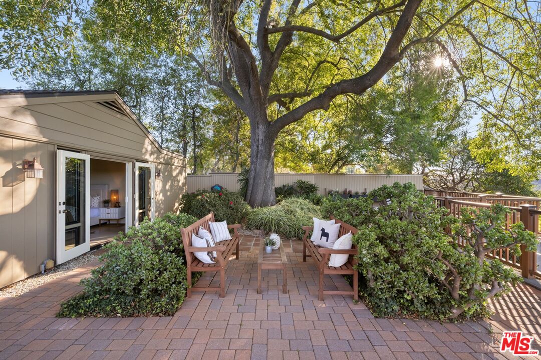 2557 Roscomare Road Los Angeles, CA 90077 - Photo 23 of 30