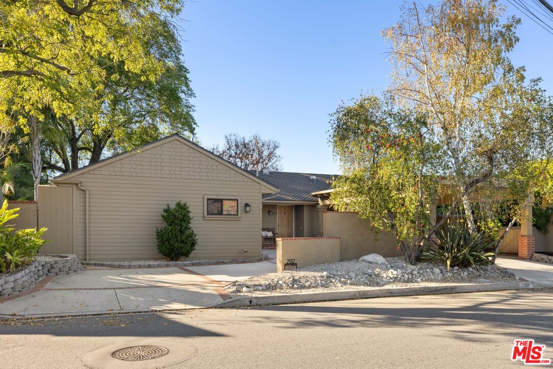 2557 Roscomare Road Los Angeles, CA 90077 - Photo 26 of 30