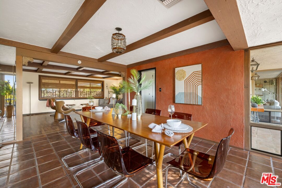 2557 Roscomare Road Los Angeles, CA 90077 - Photo 6 of 30