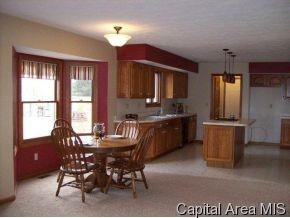 4019 Pinebrook Court Springfield, IL 62711 - Photo 4 of 12