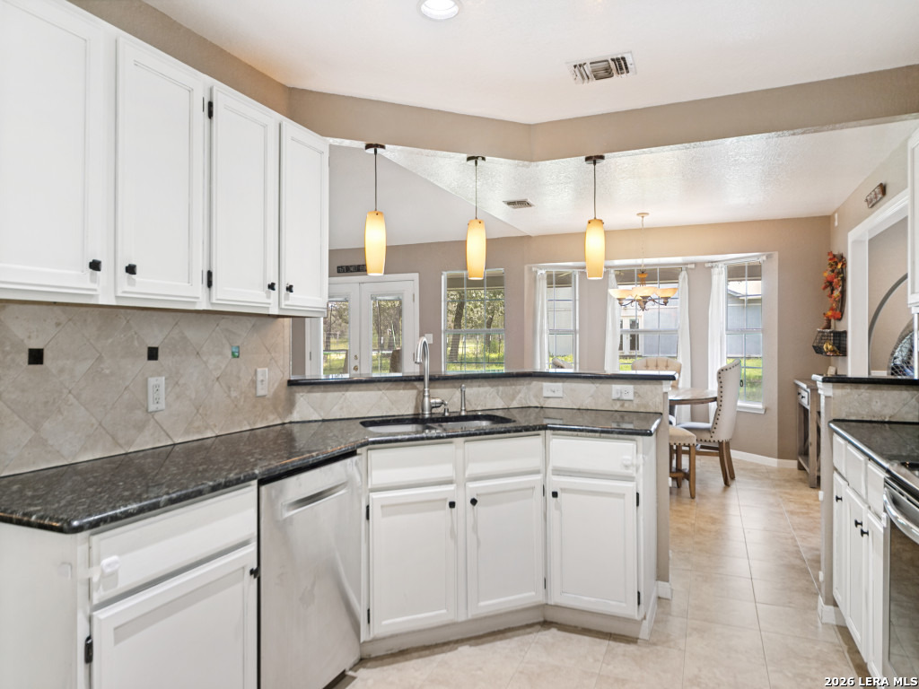 335 Spur Ridge San Antonio, TX 78264 - Photo 11 of 28