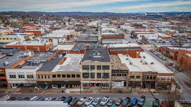 $340,000 | 217 Broad Street, Unit 306, Kingsport, TN 37660