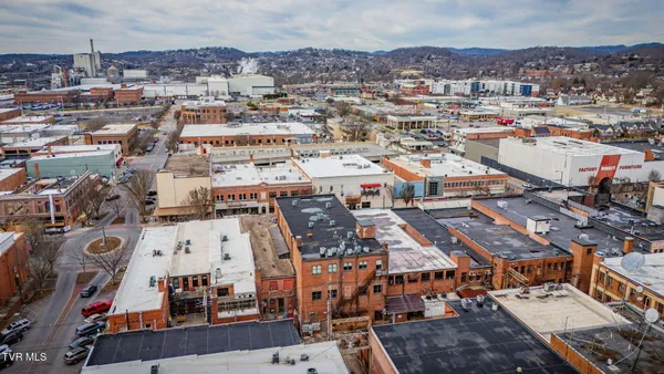 $333,000 | 217 Broad Street, Unit 306, Kingsport, TN 37660