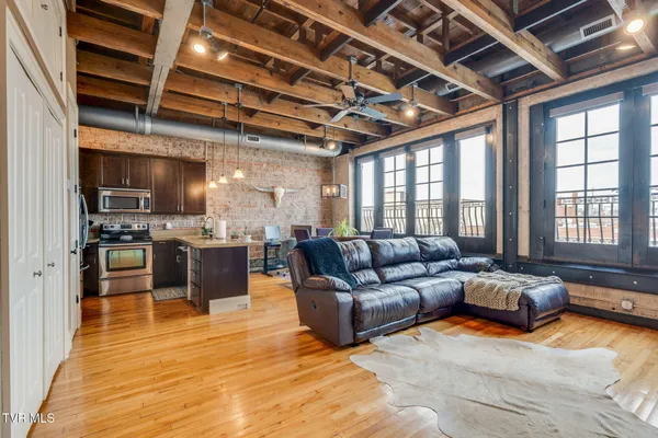 $333,000 | 217 Broad Street, Unit 306, Kingsport, TN 37660