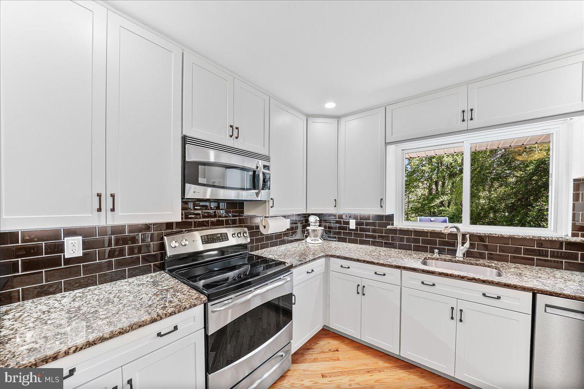 275 Barwynne Road Wynnewood, PA 19096 - Photo 14 of 39