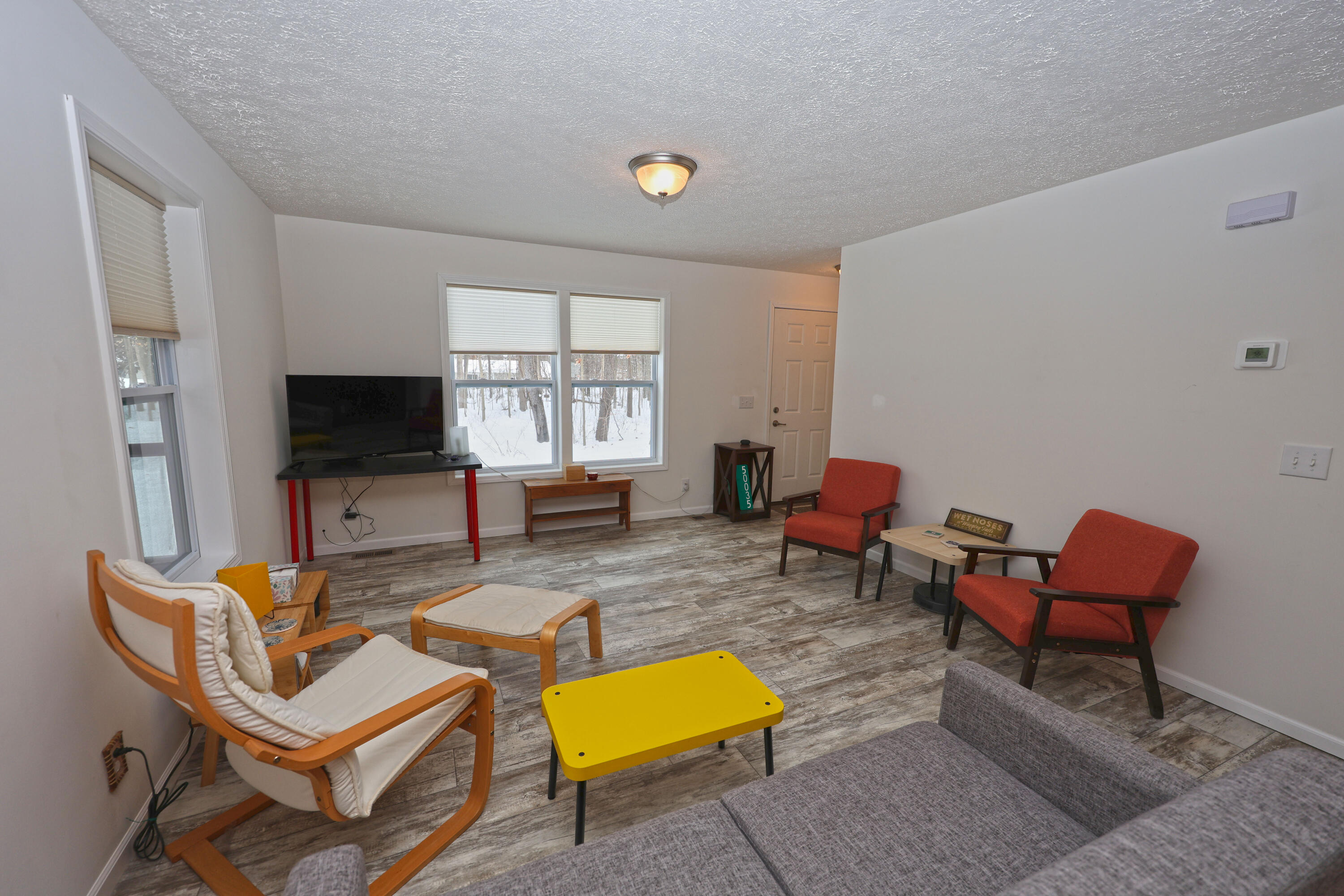 50035 Forest Road Dowagiac, MI 49047 - Photo 21 of 36 Living Room