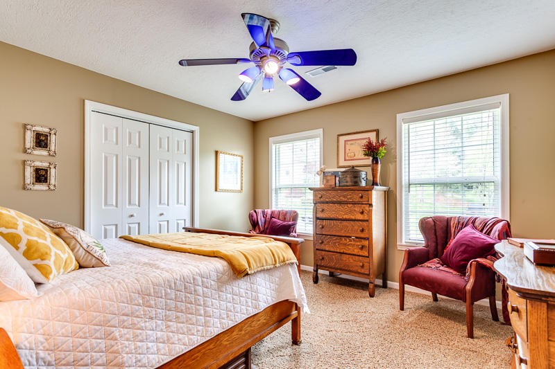 8126 Timberstone Lane Powell, TN 37849 - Photo 21 of 40 Gallery Image 21