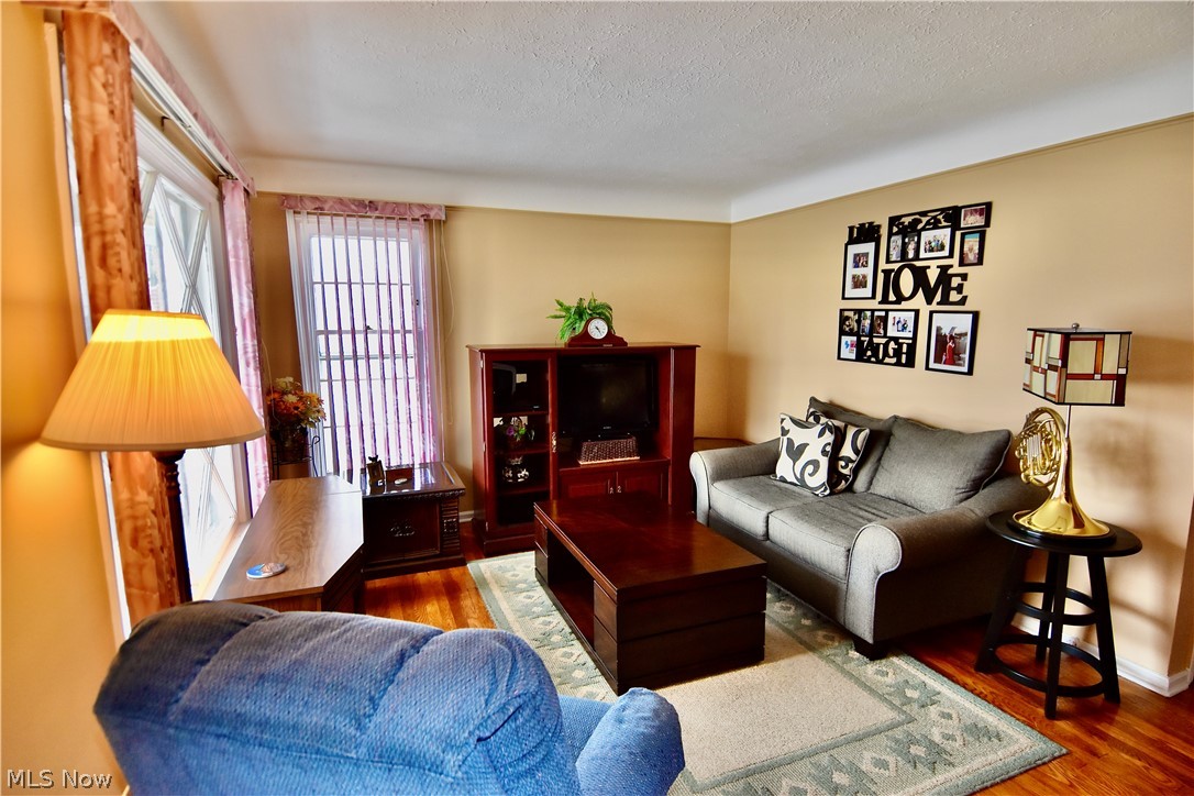 4214 Hinsdale Road South Euclid, OH 44121 - Photo 7 of 28