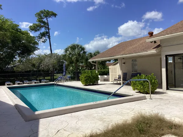 $4,700 | 8895 Old Pine Road, Unit 4, Boca Raton, FL 33433