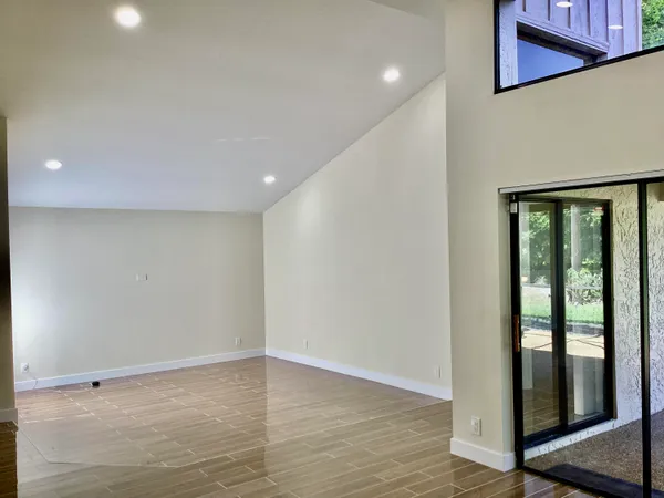 $4,700 | 8895 Old Pine Road, Unit 4, Boca Raton, FL 33433