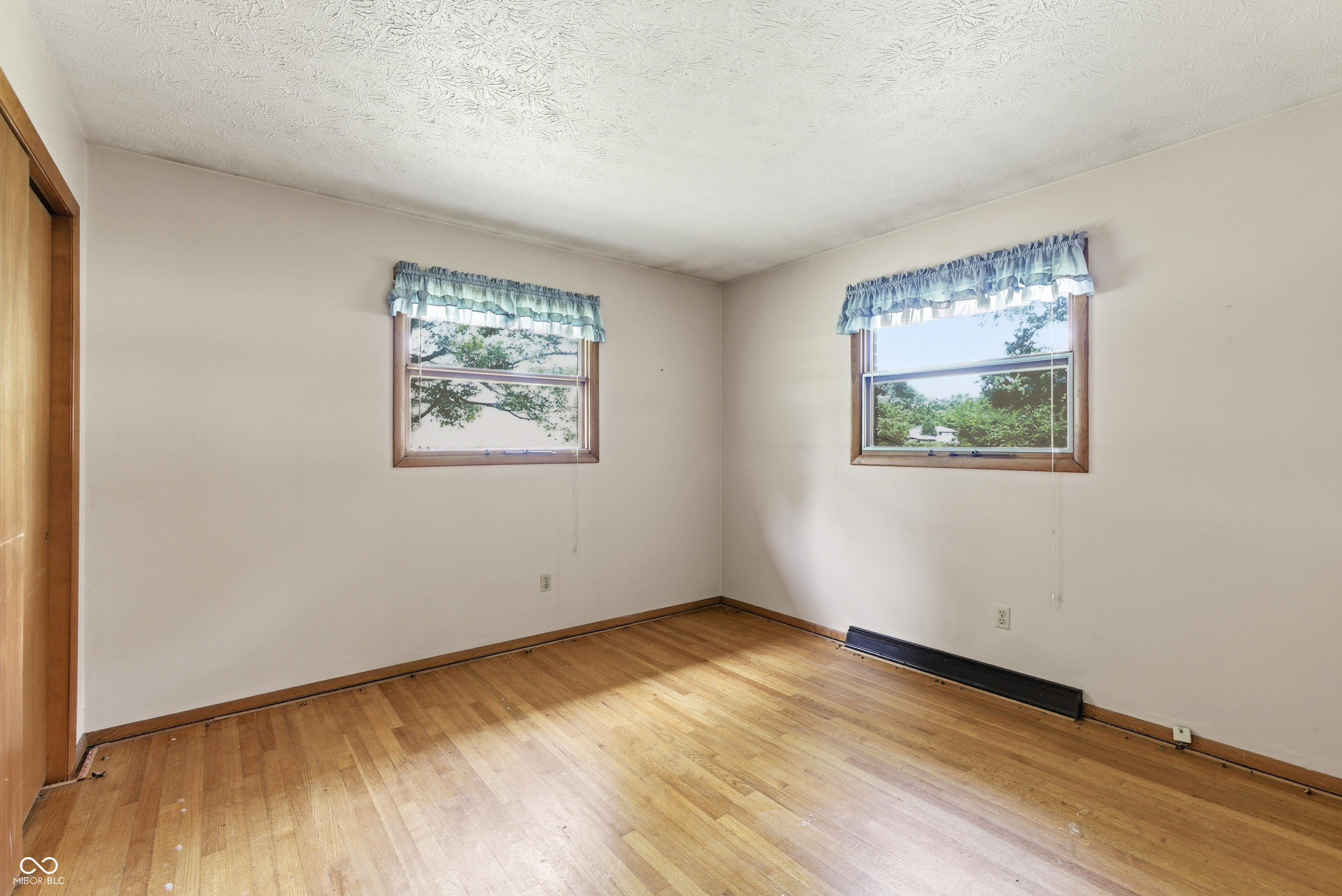 6545 Mendenhall Road Indianapolis, IN 46221 - Photo 16 of 39 Gallery Image 16