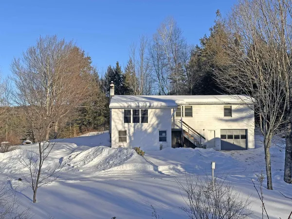 $285,000 | 70 Overlook Drive, Londonderry, VT 05148