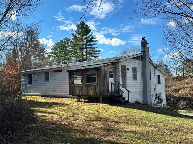 $295,000 | 70 Overlook Drive, Londonderry, VT 05148