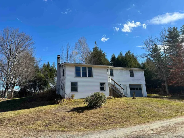 $295,000 | 70 Overlook Drive, Londonderry, VT 05148