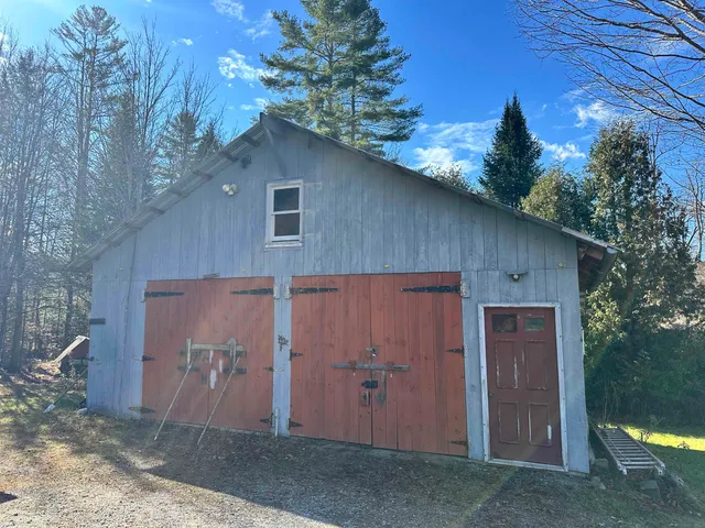 $295,000 | 70 Overlook Drive, Londonderry, VT 05148