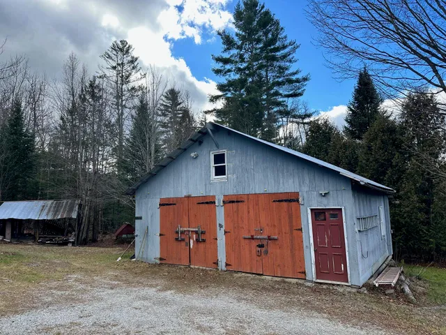 $295,000 | 70 Overlook Drive, Londonderry, VT 05148